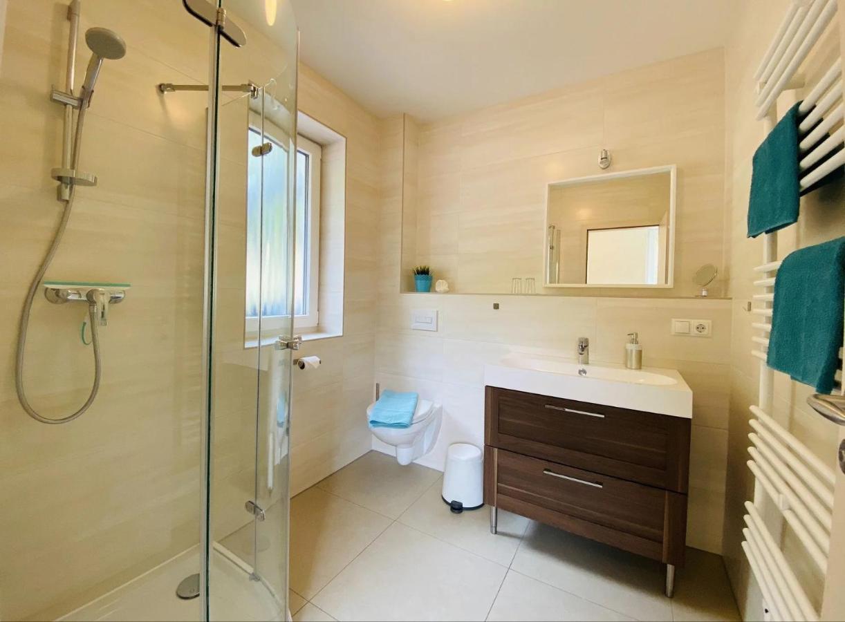 Bischofshof Apartment Sellin  Ngoại thất bức ảnh